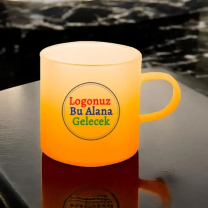 Buzlu Renkli Kahve Fincanı
